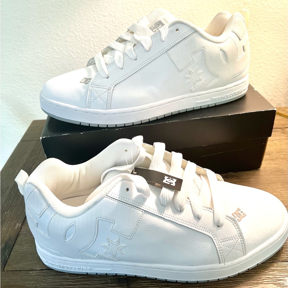 DC Court Graffik Men's White Skate Shoes Size 15